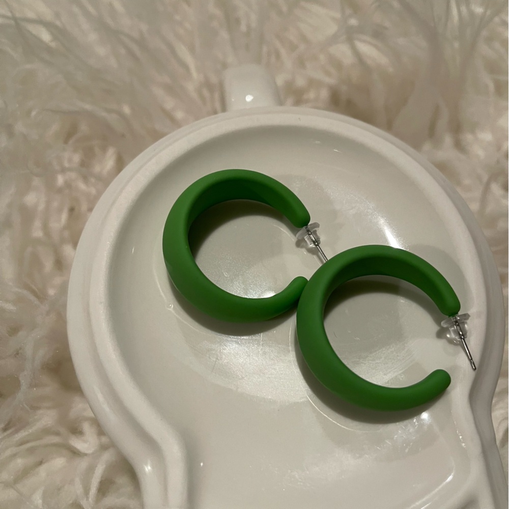 Green Earrings - Picture 6 of 8